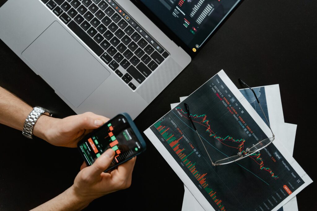 pexels tima miroshnichenko 7567443 El monitoreo como aliado: Cómo mantener una reputación sólida en un mundo digital